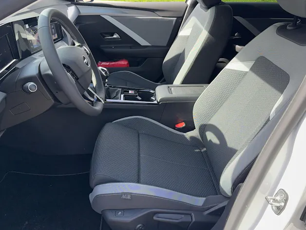 Opel Astra 1.2 T Swiss