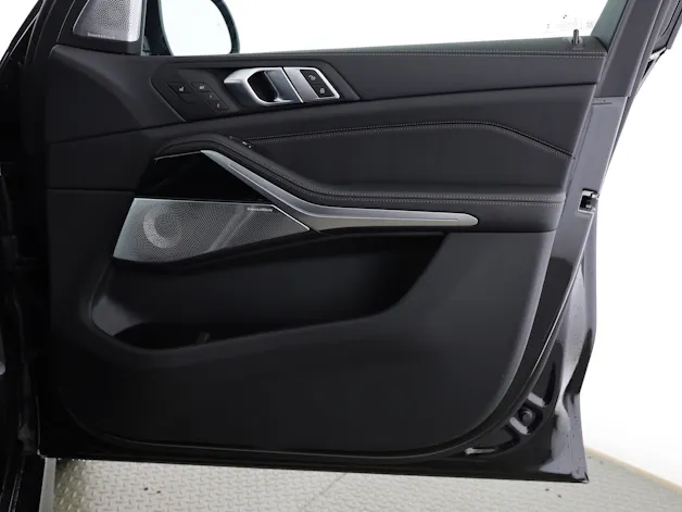BMW X5 M60i xDrive