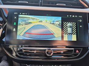 https://vehicle.imgix.net/4274596/cf14a27f-30b3-4cab-84d7-a6d53395edf4.jpg