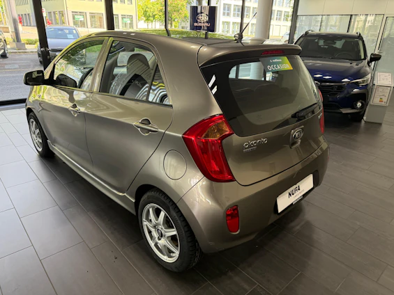 immagine del veicolo 6