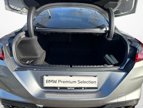 https://vehicle.imgix.net/4274666/0e3f3247-5cf4-4b8d-aaa4-2a433e4058be.jpg