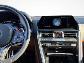 https://vehicle.imgix.net/4274666/d8951a87-7247-447a-848e-23abdd0d5d26.jpg