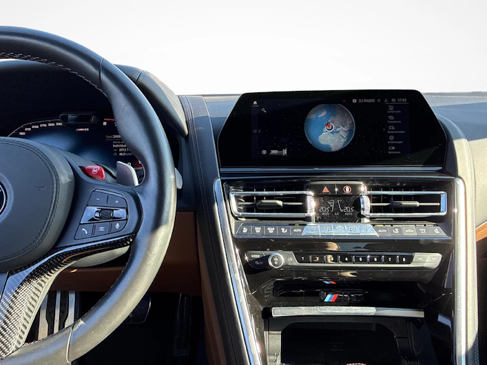 immagine del veicolo BMW 8 SERIES