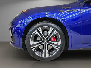 MASERATI Grecale Folgore