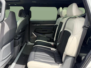 https://vehicle.imgix.net/4274703/494e2a8a-c910-4db5-b2fd-95e8d1c3a3e1.jpg