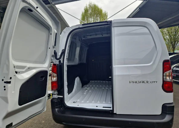 image du véhicule 15 image du véhicule 15