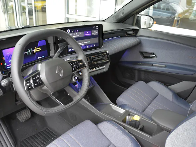 Renault R4 E-Tech Comfort Range techno