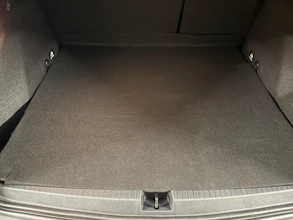https://vehicle.imgix.net/4274750/14d1aae4-c5b6-4f17-bf1d-b5343bd032ff.jpg
