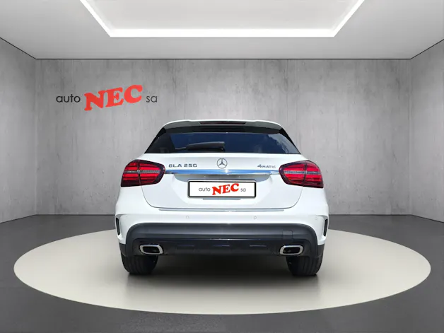Mercedes-Benz GLA 250 Swiss Star Urban 4m