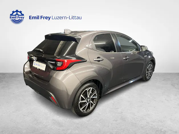 Toyota Yaris 1.5 VVT-i HSD Trend