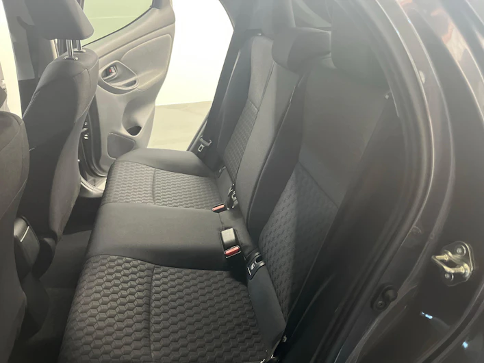 Fahrzeugbild TOYOTA YARIS
