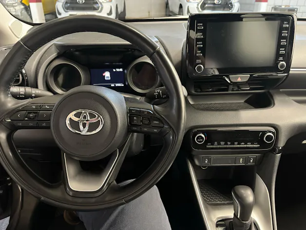 Toyota Yaris 1.5 VVT-i HSD Trend
