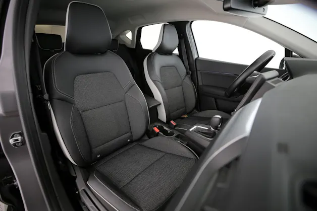 Renault Captur 1.6 E-Tech techno
