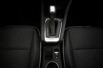 https://vehicle.imgix.net/4274860/3c4225ff-93e6-448f-b4de-a2bab16587f3.jpg