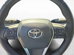 Fahrzeugbild TOYOTA Camry 2.5 HSD Business