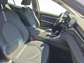 https://vehicle.imgix.net/4274868/5edc6efb-a5fd-4f9f-9eb2-9bdac5f39079.jpg