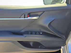 Fahrzeugbild TOYOTA Camry 2.5 HSD Business