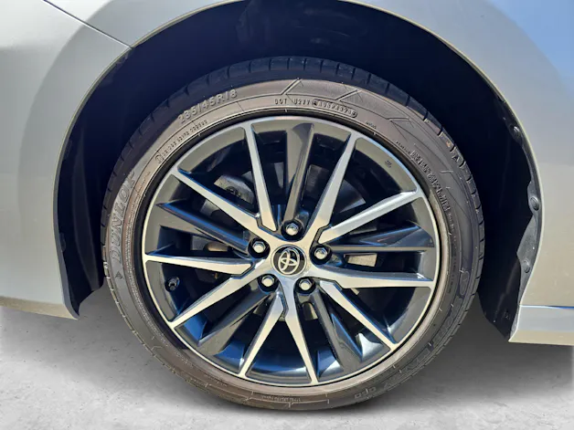 Toyota Camry 2.5 HSD Business