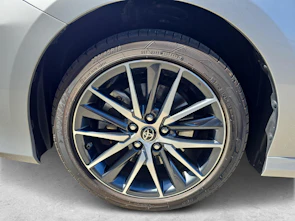 Fahrzeugbild TOYOTA Camry 2.5 HSD Business