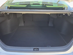 Fahrzeugbild TOYOTA Camry 2.5 HSD Business