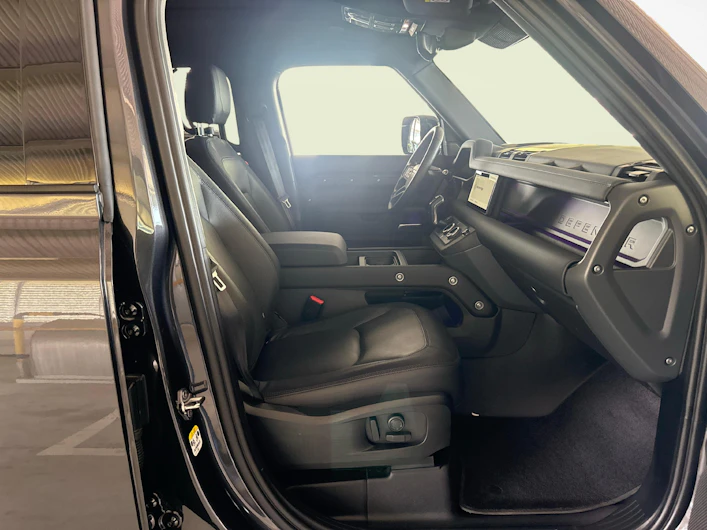 Fahrzeugbild LAND ROVER DEFENDER