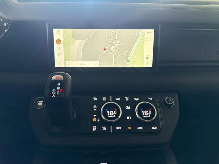 Fahrzeugbild LAND ROVER DEFENDER