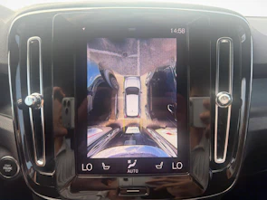 Fahrzeugbild VOLVO XC40 1.5 T4 PiH Plus Dark