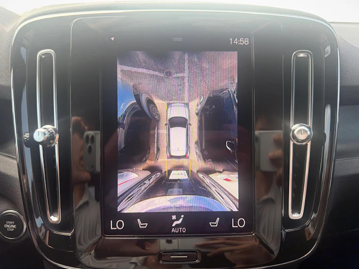 Fahrzeugbild VOLVO XC40