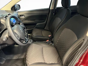 https://vehicle.imgix.net/4275056/52192086-51e2-4b8c-b801-324f8cfe56c2.jpg