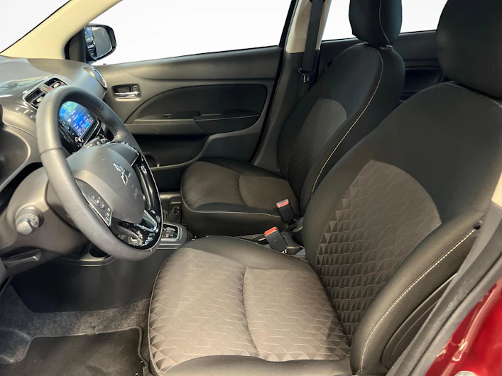 image du véhicule MITSUBISHI SPACE STAR