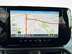 https://vehicle.imgix.net/4275062/fccf4c05-2f3a-4809-b7e6-a4fe4b1e81ed.jpg