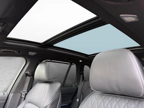 https://vehicle.imgix.net/4275084/33593d25-fa8e-4166-b797-7eee4df5293f.jpg