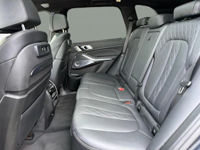https://vehicle.imgix.net/4275084/a14a61fb-2bea-41de-89e5-567bf95e6425.jpg