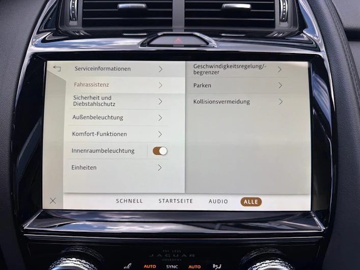 Fahrzeugbild JAGUAR E-PACE