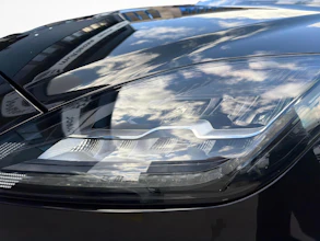 https://vehicle.imgix.net/4275108/c25ad472-2e00-4ba2-945b-7e716e3d5e5a.jpg