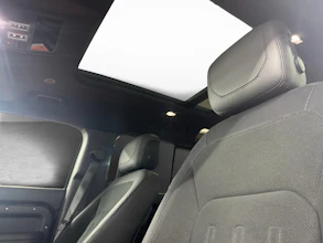 https://vehicle.imgix.net/4275118/6e37aa36-f490-400f-b0e5-eea4a1f485df.jpg