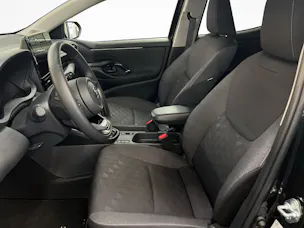 Toyota Yaris 1.5 VVT-i HSD Trend