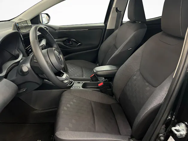 Toyota Yaris 1.5 VVT-i HSD Trend