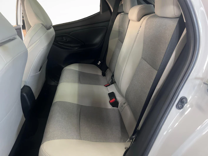 Fahrzeugbild TOYOTA YARIS