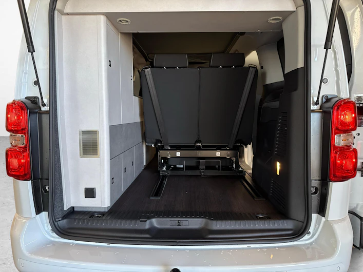 Fahrzeugbild PEUGEOT TRAVELLER