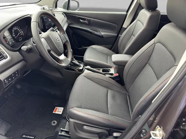 Suzuki S-Cross 1.4 T Black Edition Top Hybrid 4x4