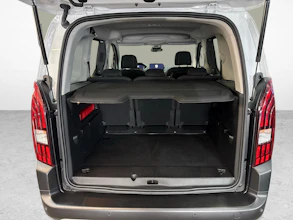 https://vehicle.imgix.net/4275188/5d92e6bb-b81d-44ff-b123-5afe6d03eb87.jpg