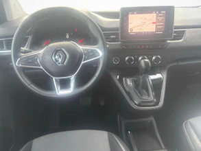 https://vehicle.imgix.net/4275195/cfb2c68c-558a-4584-bc42-037a764029ca.jpg