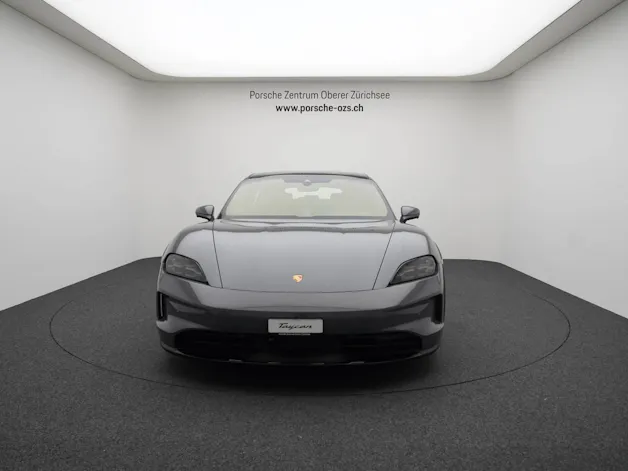 Porsche Taycan 4 Cross Turismo