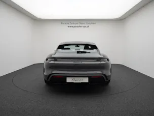 Porsche Taycan 4 Cross Turismo