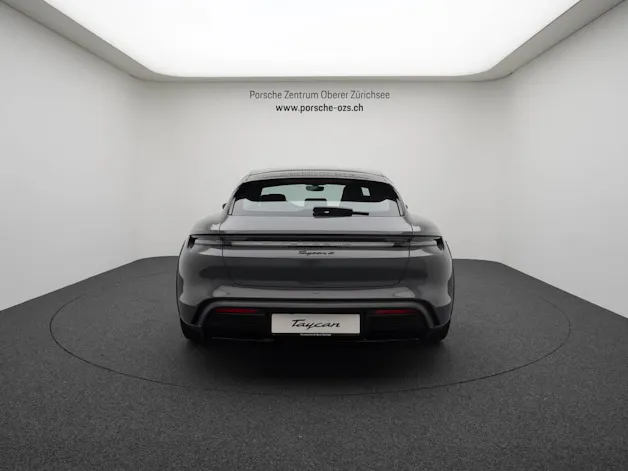 Porsche Taycan 4 Cross Turismo