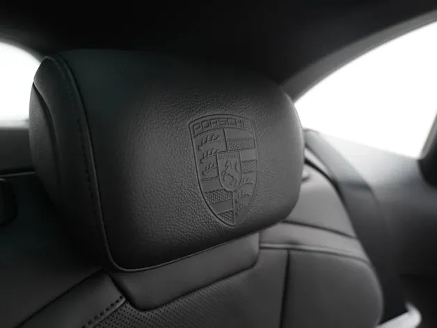 Porsche Taycan 4 Cross Turismo