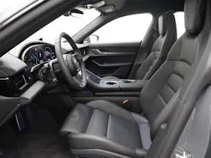Porsche Taycan 4 Cross Turismo