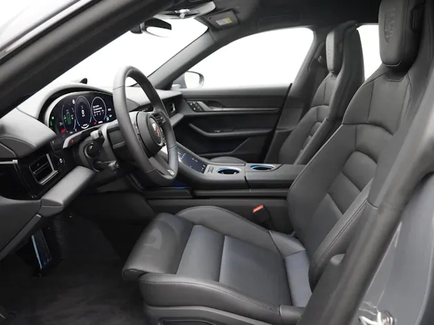 Porsche Taycan 4 Cross Turismo