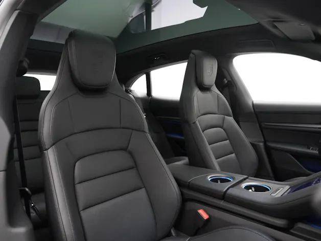 Porsche Taycan 4 Cross Turismo